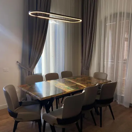Villa 11 *